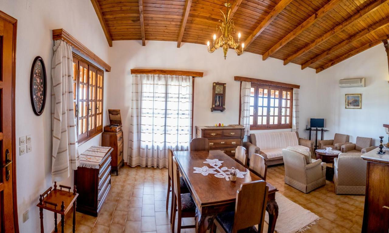 Villa Artjeta カストロシキア エクステリア 写真