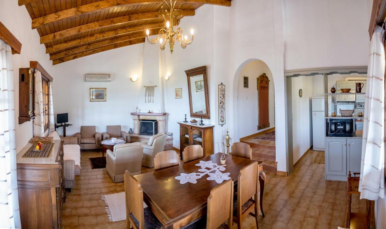 Villa Artjeta カストロシキア エクステリア 写真